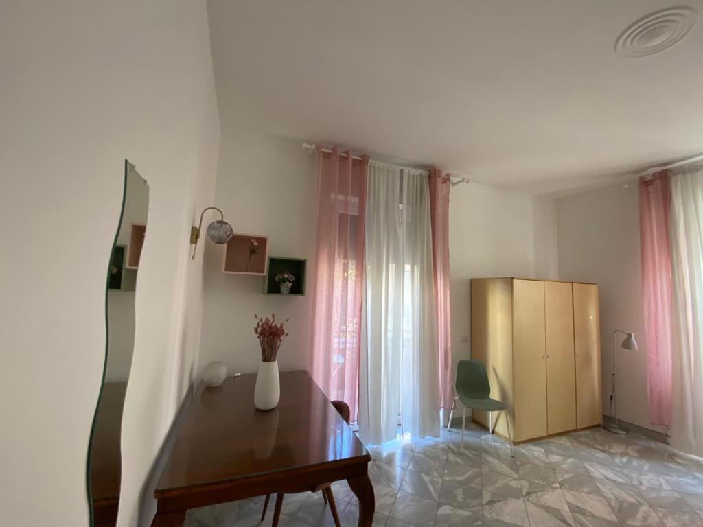 Superior Apt Next Colosseo A/C Wo Fi 3 Bedrooms Rome Bagian luar foto