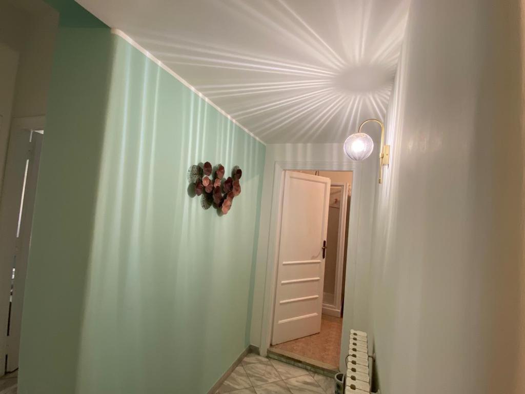 Superior Apt Next Colosseo A/C Wo Fi 3 Bedrooms Rome Bagian luar foto